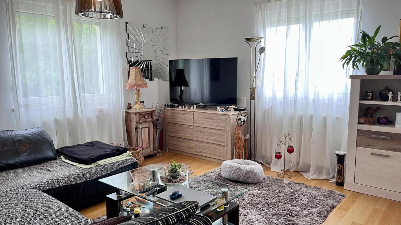Peachy House Apartment *