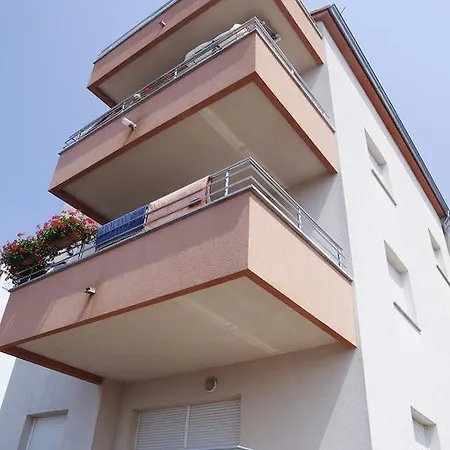 Peachy House Apartment Rijeka Room photo