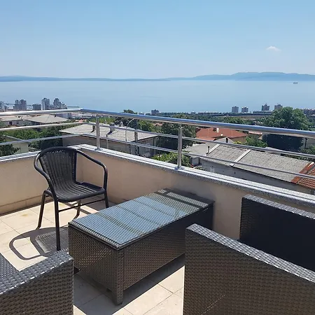 Peachy House Apartment Rijeka Exterior photo
