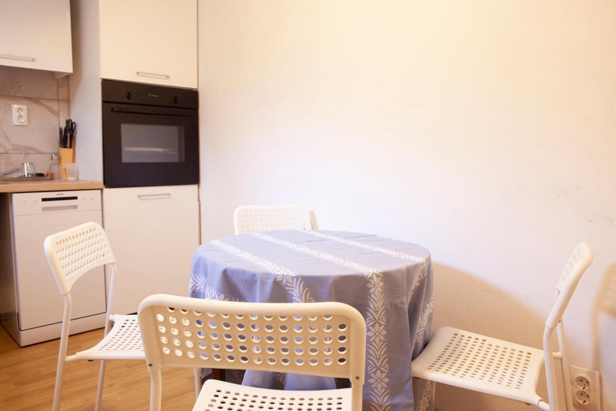 Apartment Peachy House *