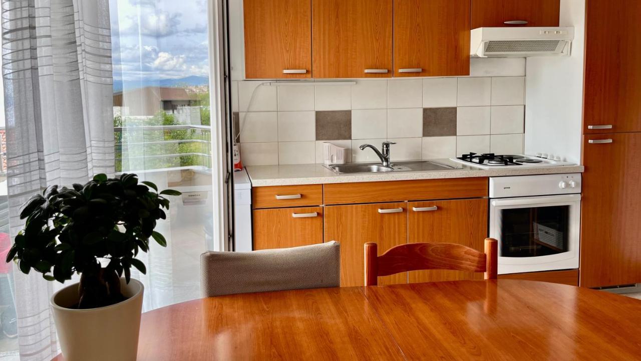 Peachy House Apartment
